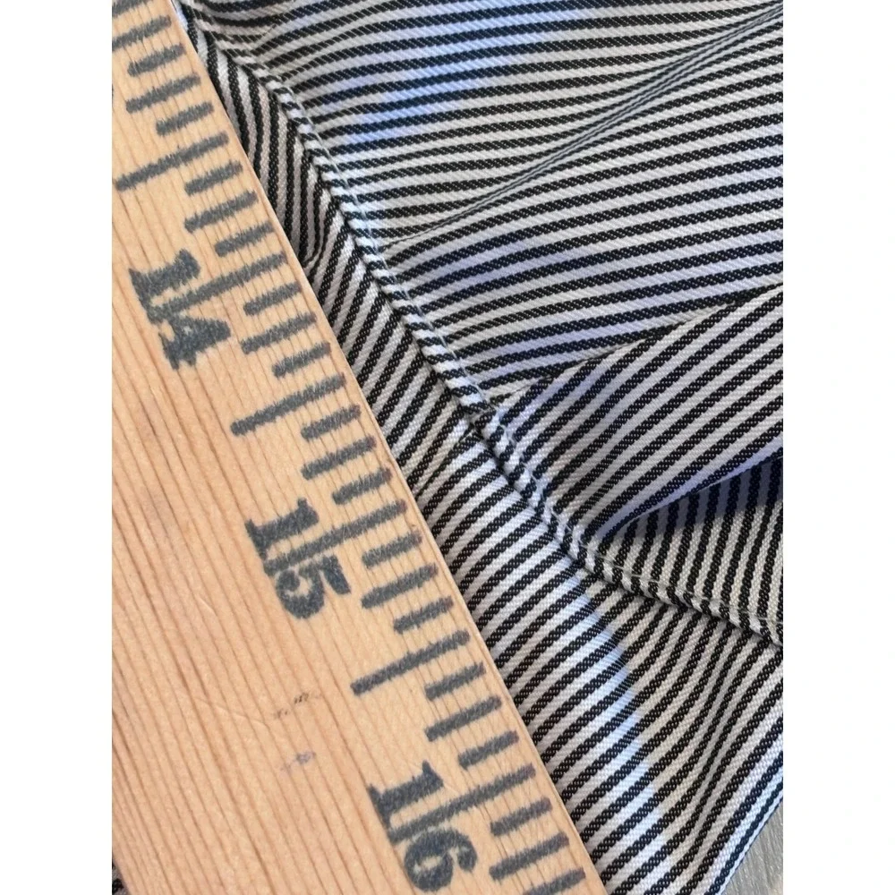Callaway Mens Golf Shorts Blue White Striped Size 44 XXL Gripper Waistband